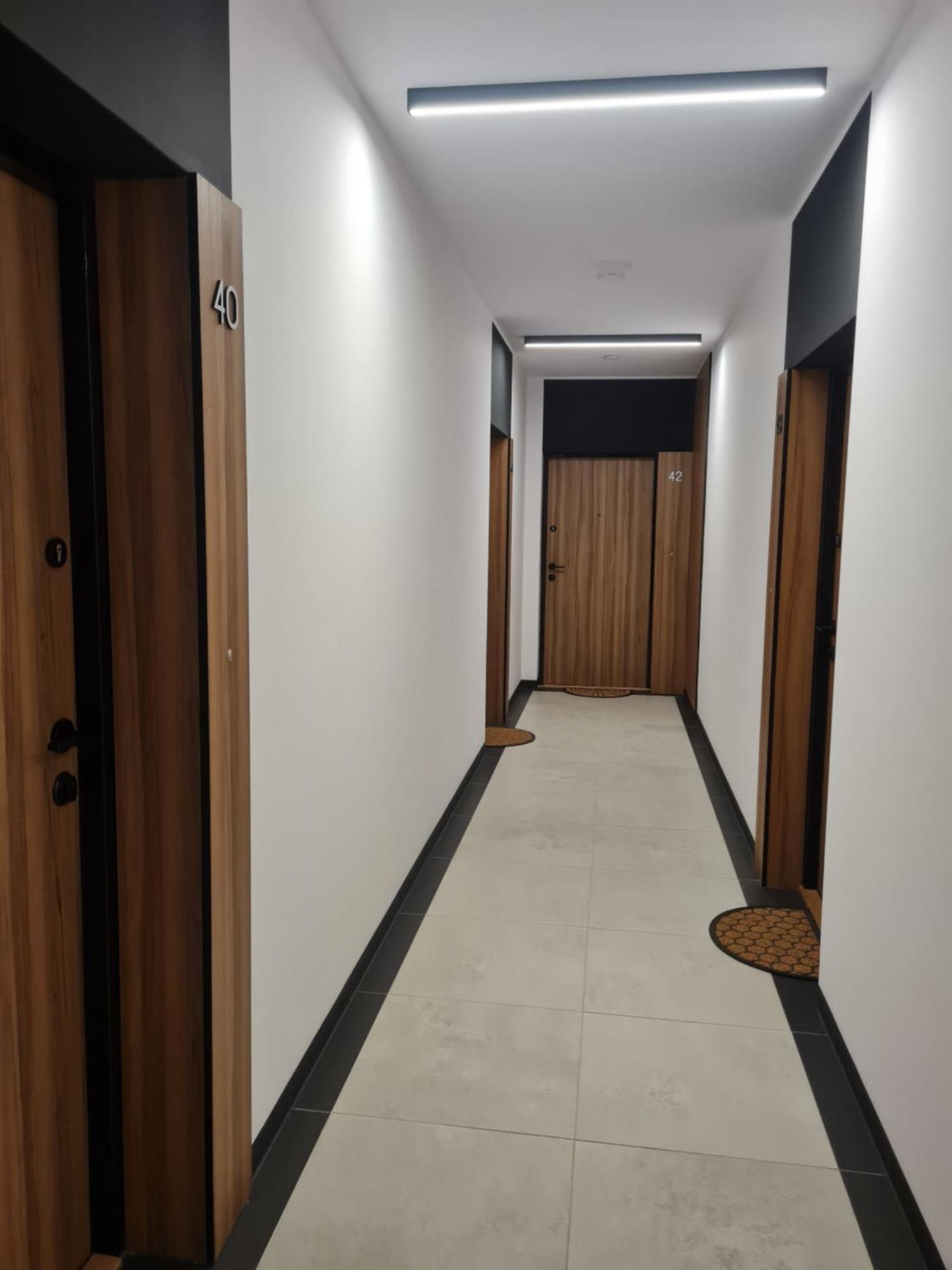 Airport Apartment Warszawa Exteriör bild
